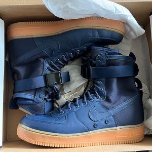 Nike SF Air Force 1 High Navy Gum